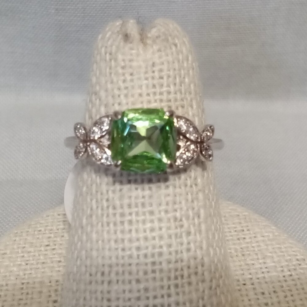 Fragrant Jewel Butterfly Ring